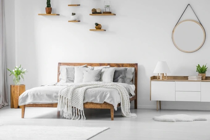 Đồ đạc dưới gầm giường là những đồ vật dễ bám bụi và ảnh hưởng đến hô hấp của bạn (Ảnh" Shutterstock).