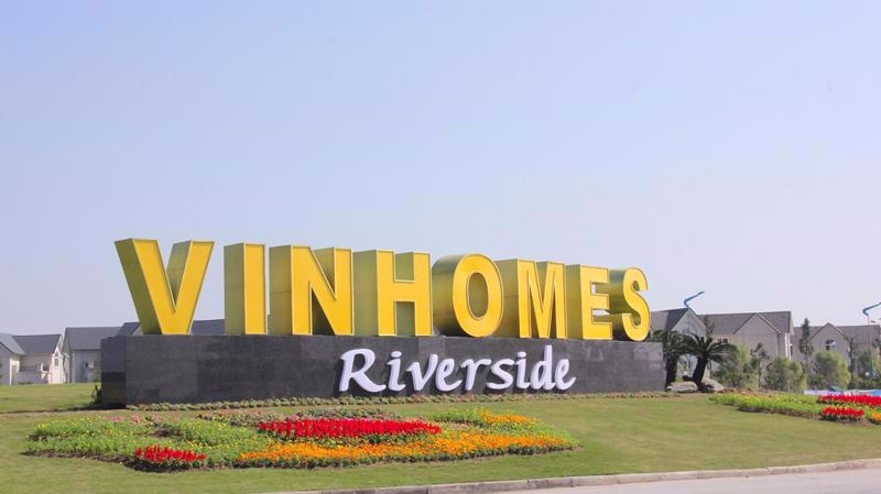 Vinhomes là thương hiệu bất động sản lớn hàng đầu Việt Nam, trực thuộc Vingroup của tỷ phú Phạm Nhật Vượng. Vinhomes đang niêm yết cổ phiếu trên sàn HOSE với mã VHM.